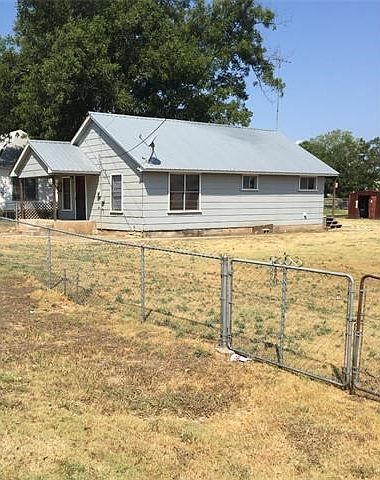 1st image of 208 W Avenue H