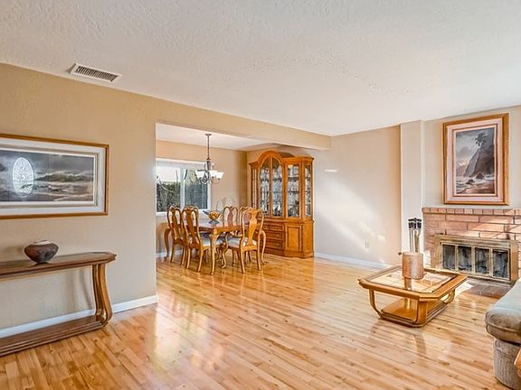 2nd image of 13316 Wisteria Pl