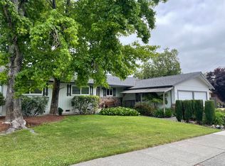 892 Middle Rincon Rd, Santa Rosa, CA 95409