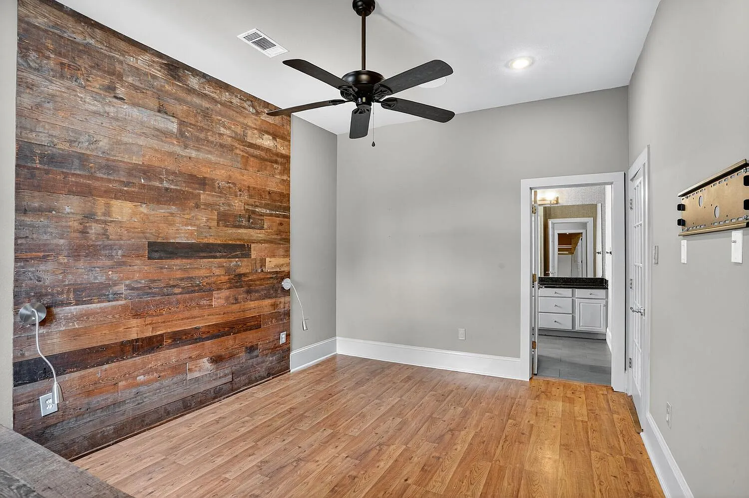2 bed, 1178 sqft, $2,800 — Photo 3