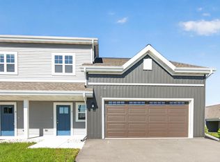 1675 Reigle Dr UNIT 7, Kewaskum, WI 53040
