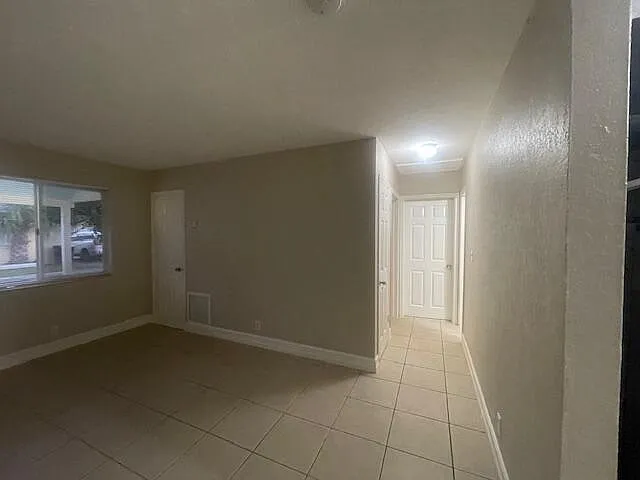 400 Metcalf Ct — Photo 38
