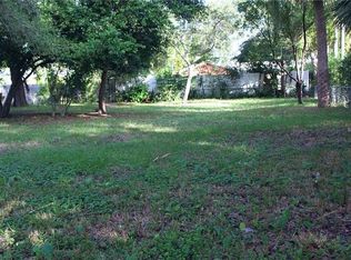 454 Mehlenbacher Rd, Belleair, FL 33756