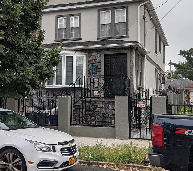 2nd image of 1234 E 94th St