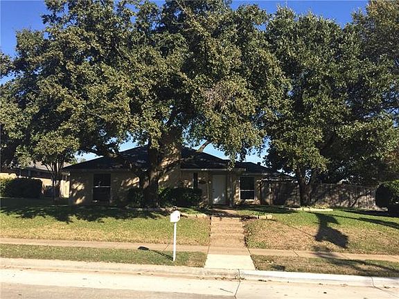 2nd image of 3101 Parkhaven Dr