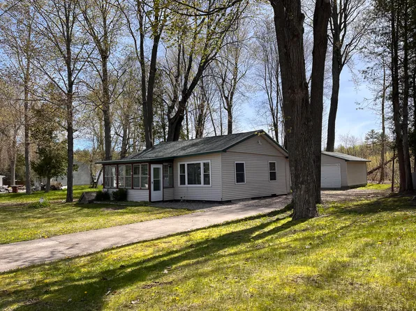 3919 County Road 489, Onaway, MI 49765
