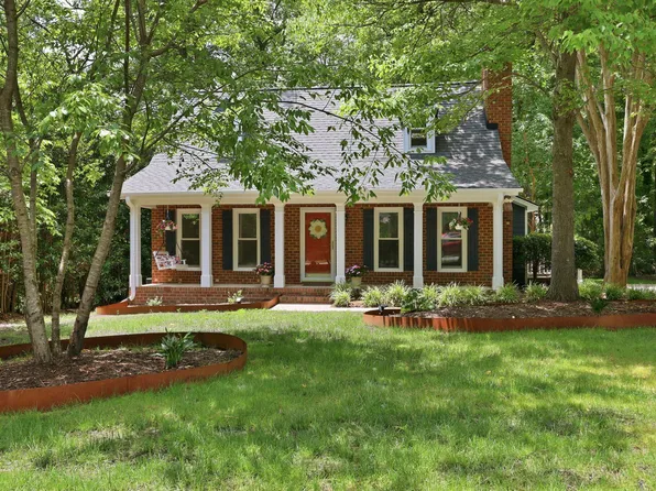 1202 Indian Trl, Apex, NC 27502