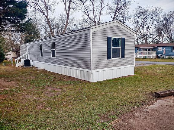2nd image of 633 Harveydale Dr