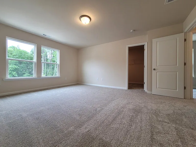 200 Parker Station Ave — Photo 11