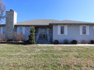 1430 S Fairwood Ave, Springfield, MO 65809