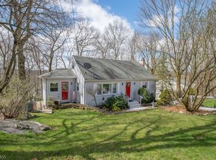 229 Carentan Rd, Hopatcong, NJ 07843
