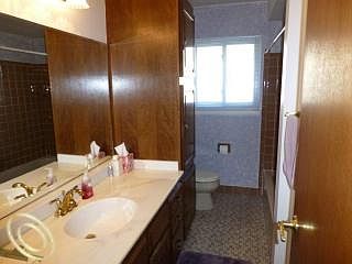 4th image of 38668 Ross St