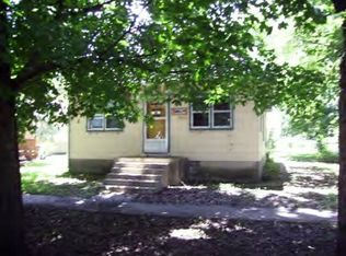 1621 Moultrie Ave, Mattoon, IL 61938