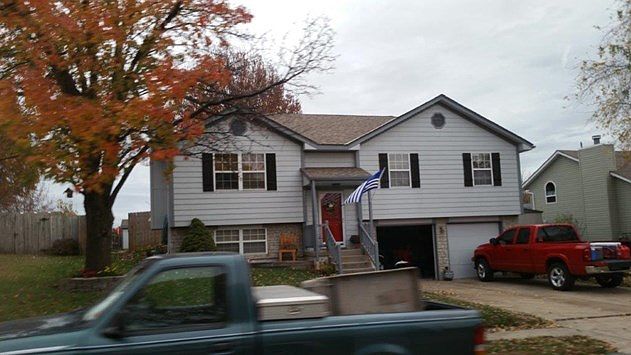 1st image of 113 Sw Cross Creek Dr