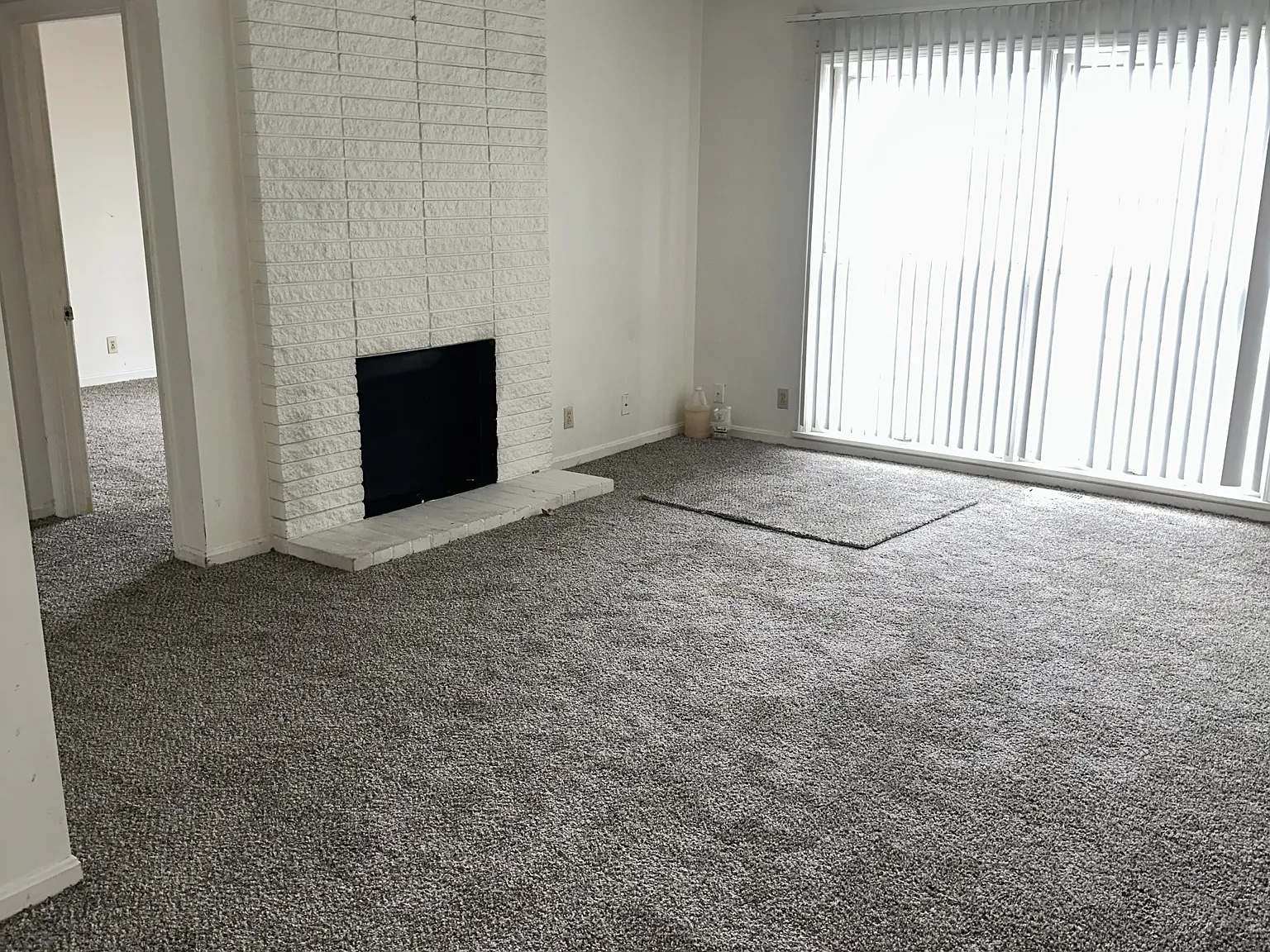 1801 Bashford Manor Ln — Photo 1