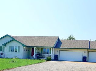 21 E 1700th Rd, Baldwin City, KS 66006