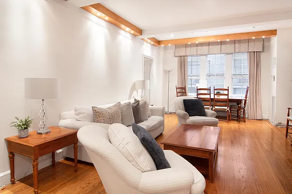 Rented by WAM Partners - William Moses Co. | media 9