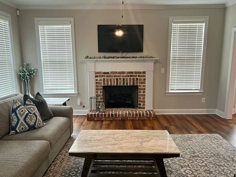 440 Vaughn Rd — Photo 10