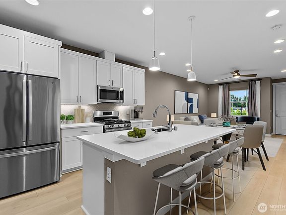 3rd image of 13224 192nd Avenue E
