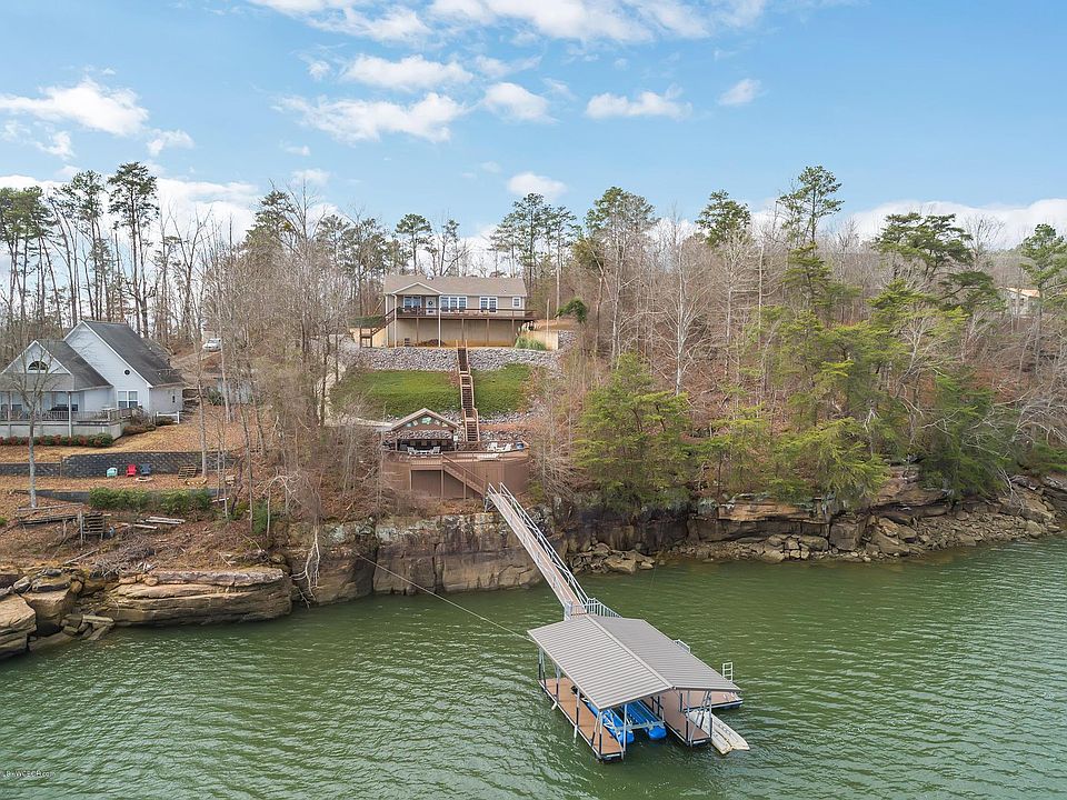 Image 1: Lakeside View