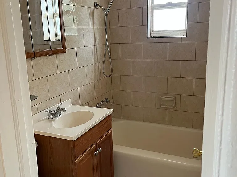1024 20th St #40 — Photo 22