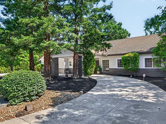 5th image of 1283 Rudgear Rd
