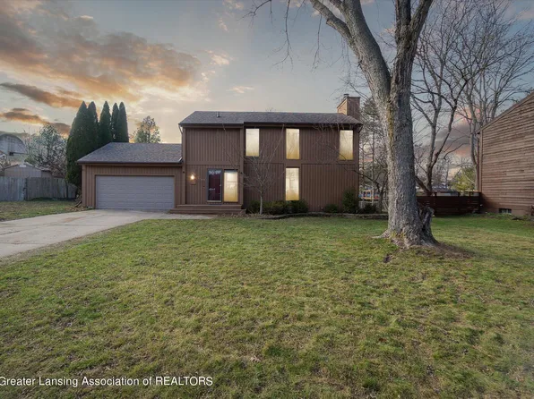 1203 Teakwood Cir, Haslett, MI 48840