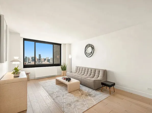 200 Rector Pl APT 35C, New York, NY 10280