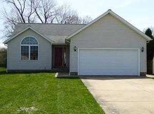 601 Carrington Ct, Willowick, OH 44095