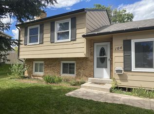 104 Briarwood Ct, Cheyenne, WY 82009