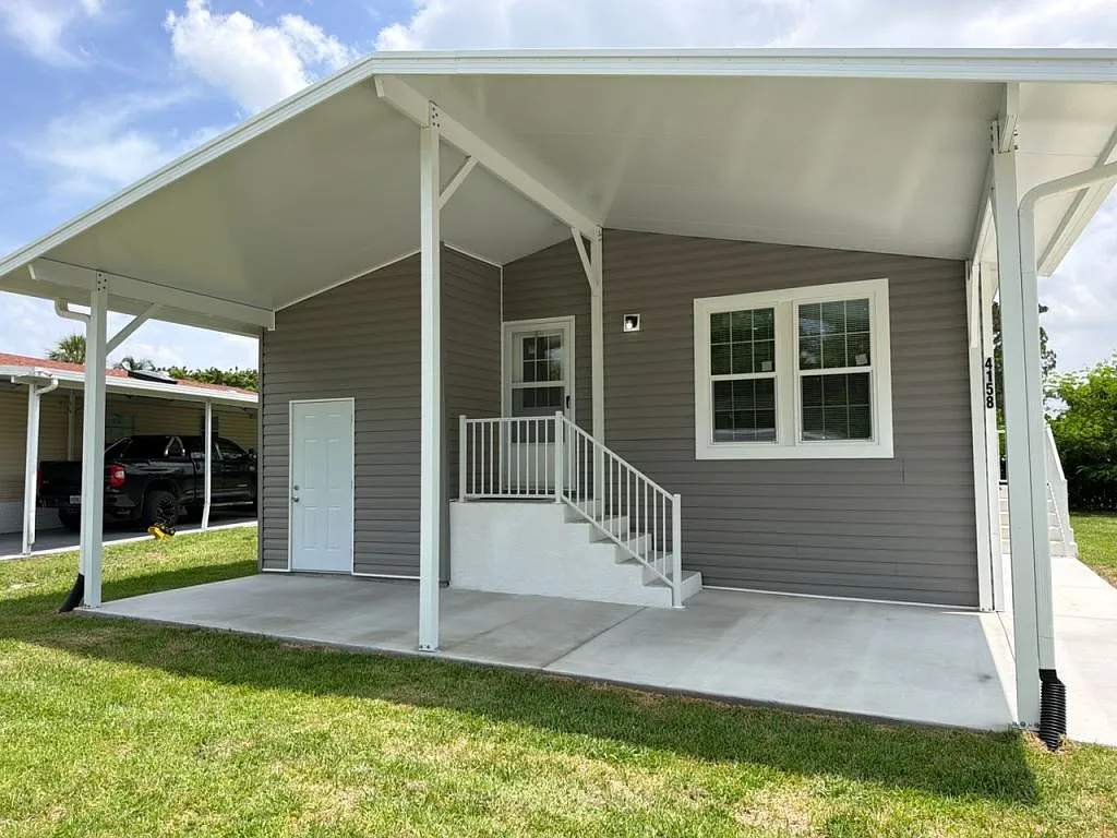 3 bed, 2.0 bath, 1250 sqft, $1,499 — Photo 1