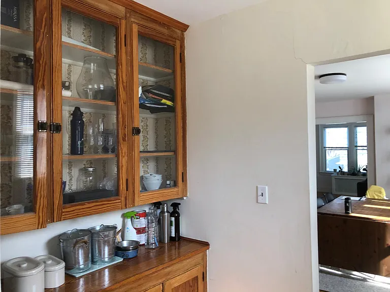 128 Clifford St #1 — Photo 6