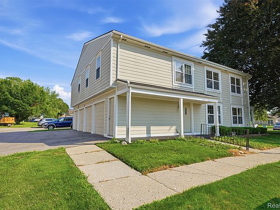3rd image of 22886 Talford St