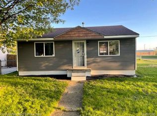 2902 McClure Ave, Flint, MI 48506
