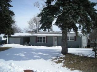 1608 Flower St, McHenry, IL 60050