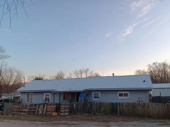 301 Atwood Ave, Rockford, IL 61102