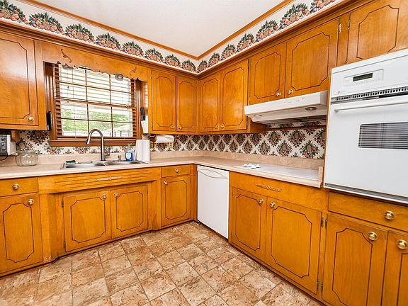 4th image of 108 Ridgeway Rd