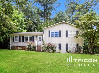 4111 Pine Log Dr NW, Marietta, GA 30064