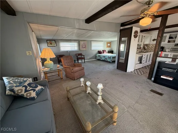 16211 Cynthia Ct, Fort Myers, FL 33908