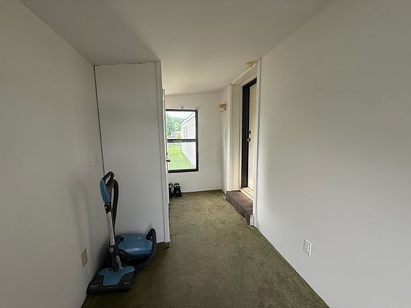 3rd image of 723 W 26th Ave