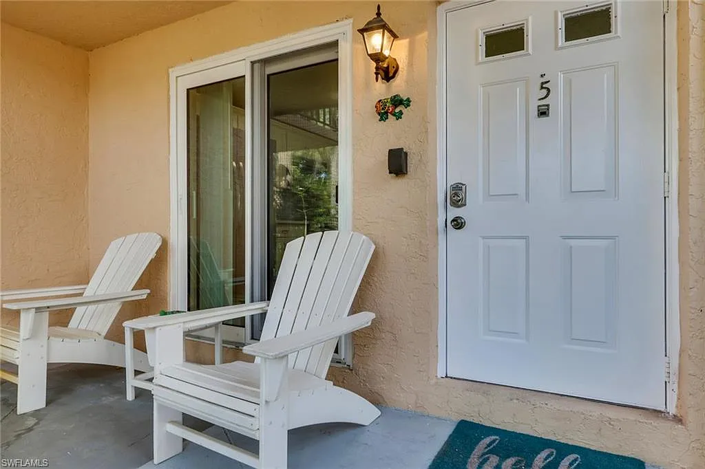 2 bed, 2.0 bath, 1246 sqft, $2,150 — Photo 2