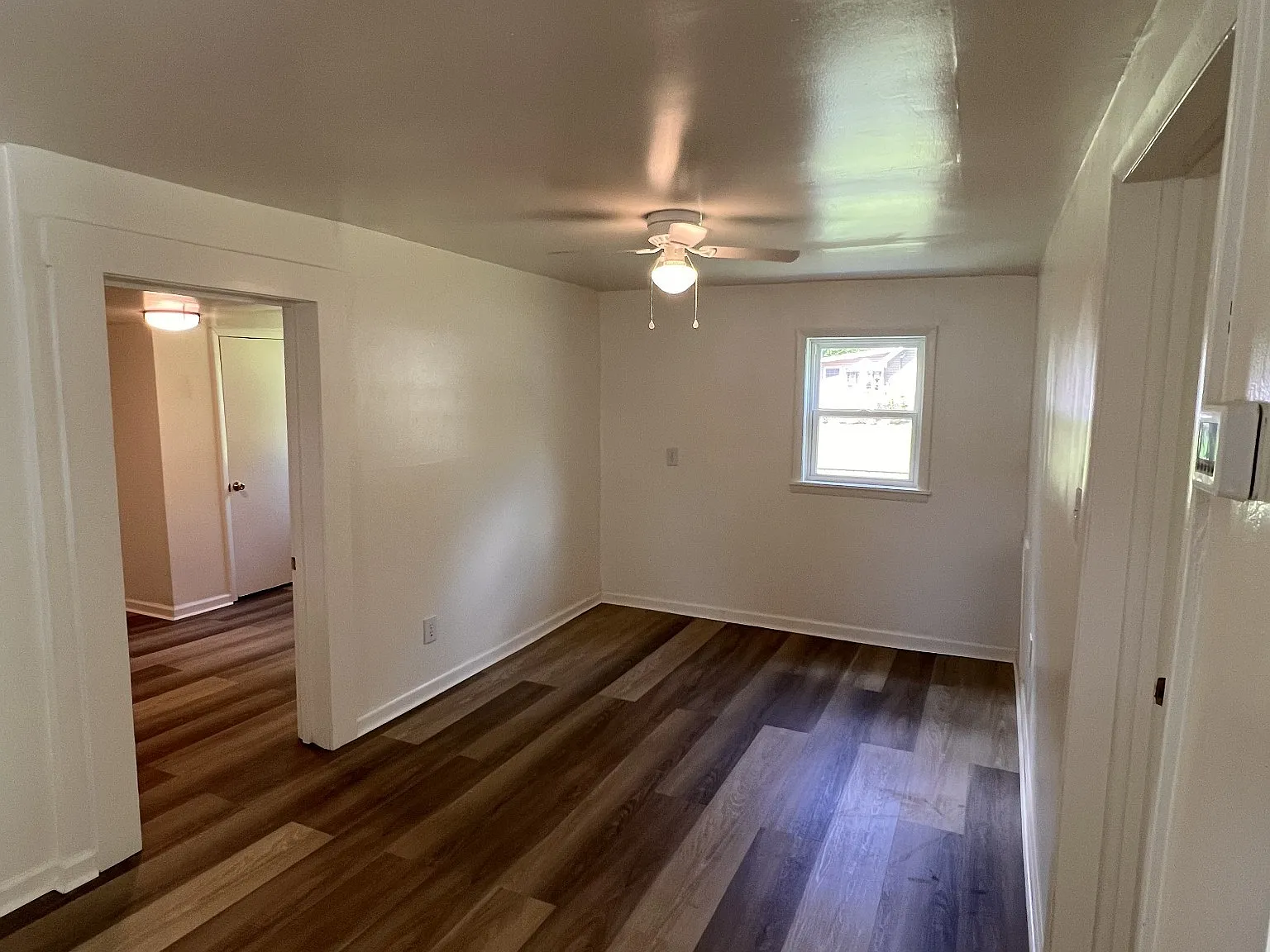 2 bed, 1.0 bath, 924 sqft, $1,200 — Photo 4