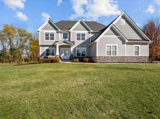 5330 Half Round Rd, Oswego, IL 60543