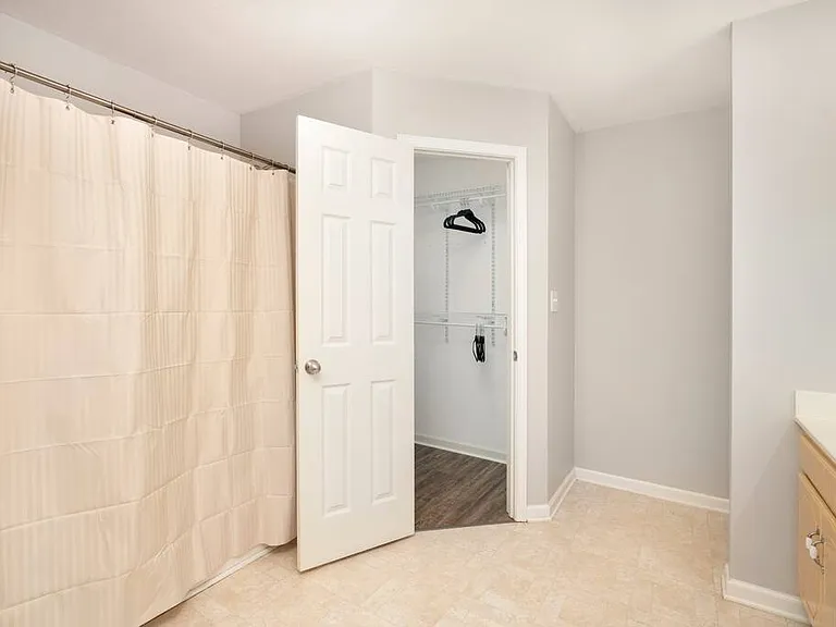 Core Dr — Photo 8