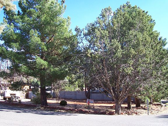 Corner, ready to build lot