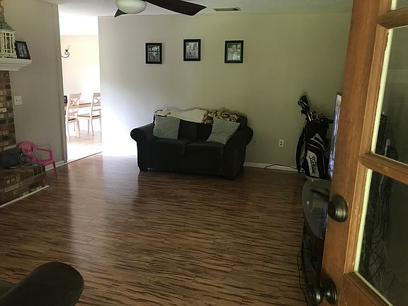 entry to living room