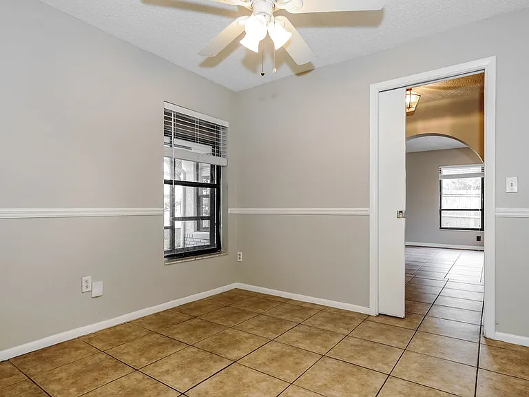 1001 Pond Apple Ct — Photo 9