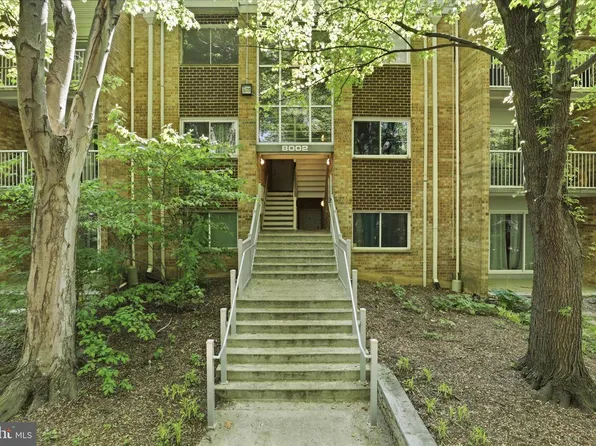 8002 Le Havre Pl APT 12, Falls Church, VA 22042