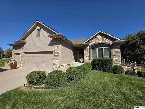 1815 S 181st St, Omaha, NE 68130