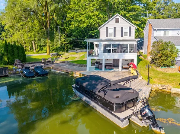 623 Lions Dr, Rome City, IN 46784